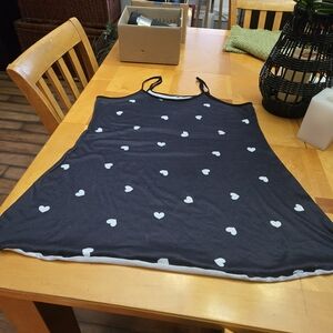 Charming Heart Print Chemise in Black